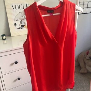 Vince Camuto red work sleeveless blouse